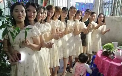Diễn biến cực căng trong cuộc đua GIA ĐÌNH ĐÔNG CON GÁI NHẤT: Hà Tĩnh vươn lên dẫn trước với 12 "công chúa", Nghệ An treo thưởng 200 triệu để lật ngược tình thế!