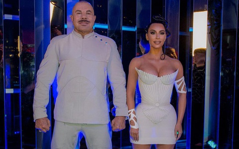 NÓNG: NTK Thierry Mugler - nhà sáng tạo của Beyoncé, Kim Kardashian,... đột ngột qua đời