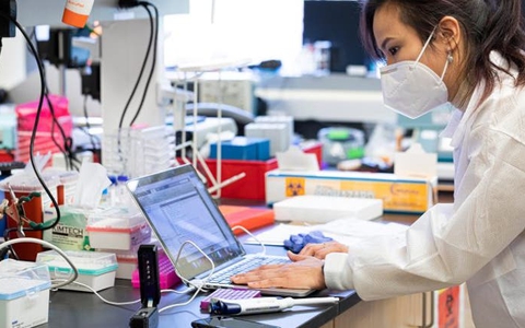 Phát triển bộ xét nghiệm COVID-19 mới có mức độ chính xác tương đương phương pháp PCR