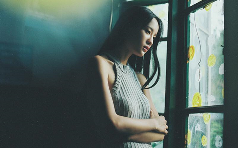 Chồng đưa 30 triệu biếu Tết nội ngoại, tôi chia đôi để rồi bố mẹ phải bẽ bàng trả lại