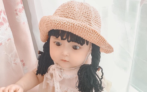 Hội mẹ bỉm sữa hoang mang không biết đây là em bé hay búp bê, biết sự thật nhiều mẹ ''ngã ngửa''