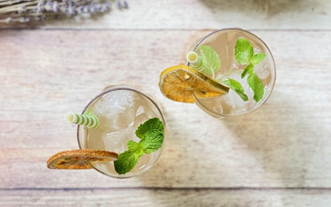 Ngày Tết nhà tôi nhất định phải có sẵn đồ uống này trong tủ lạnh, vừa detox hiệu quả vừa mát lạnh sảng khoái