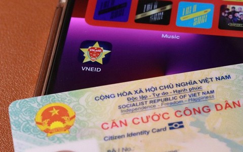 Chính sách mới có hiệu lực từ tháng 10/2022: Thay đổi mức đóng bảo hiểm thất nghiệp, tăng giá đăng kiểm ô tô