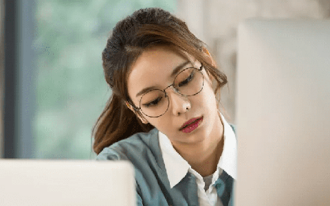 Khi không có ý chí làm việc kiếm tiền, hãy hỏi bản thân 3 câu