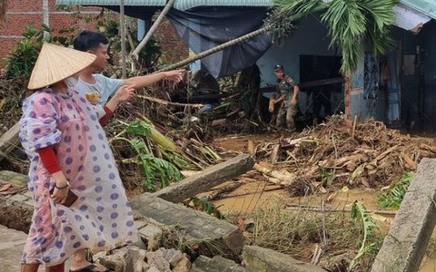 Ngập lụt lịch sử ở Đà Nẵng: Nạn nhân kể lại hai giờ đồng hồ đối diện tử thần