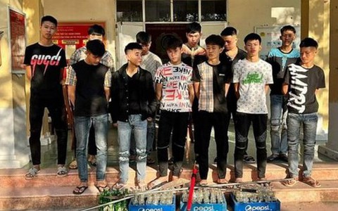 Ngăn nhóm "Hoa quả sơn" và "Lương sơn bạc" dùng hung khí hẹn nhau quyết chiến