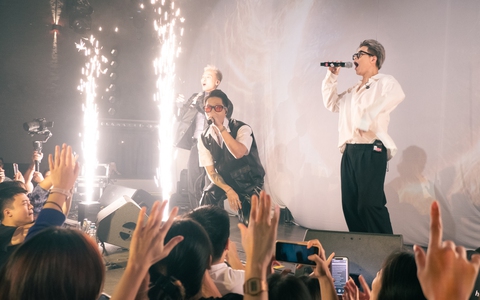 Da LAB trình diễn cực sung 15 ca khúc trong liveshow “Kết thúc bắt đầu”