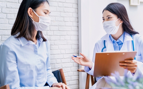 Khám tiền sinh sản, tôi đau đớn bật khóc trong vòng tay mẹ chồng tương lai