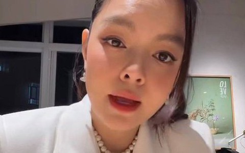 Phạm Quỳnh Anh xin lỗi khán giả vì mất giọng khi đang hát