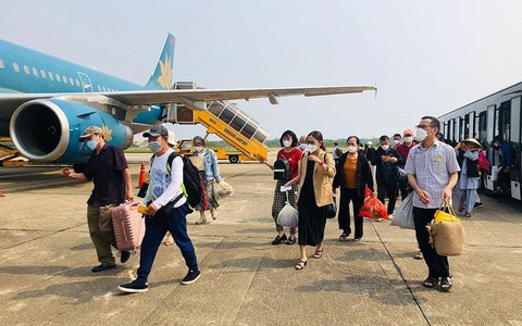 Vi phạm an toàn tĩnh không sân bay Tân Sơn Nhất tăng cao