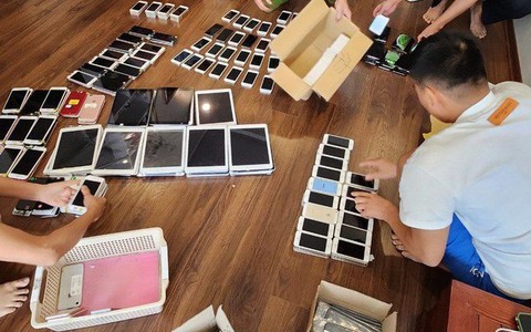 Hà Nội: Thu giữ 400 điện thoại iPhone không rõ nguồn gốc