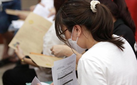 Tuyển sinh 2023: Chấp nhận cả chứng chỉ ngoại ngữ 'nội'