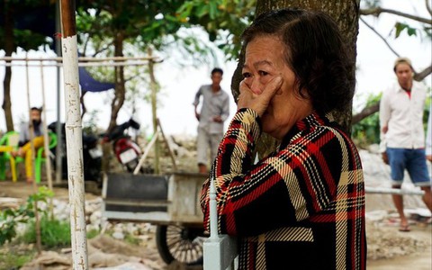 "Làng góa phụ", "xóm không chồng" ở miền Đất Mũi