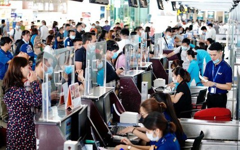 Cách nào mua vé bay Tết giá mềm?