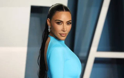 Tại sao Kim Kardashian lựa chọn chế độ ăn uống chủ yếu dựa trên nguồn gốc thực vật?