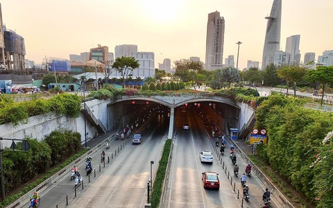 Hạn chế phương tiện qua hầm vượt sông Sài Gòn đến cuối tháng 12