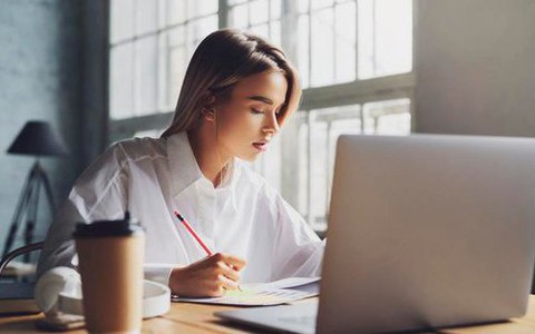 8 bước giúp thoát khỏi 'vòng xoáy bận rộn' cuối năm