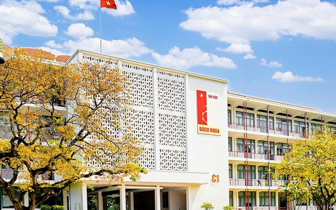 Chuyển từ trường đại học lên đại học: Cần thực chất, tránh háo danh