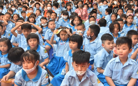 TP HCM nêu ý kiến về việc giáo viên dạy buổi 2 nhưng phải dạy... miễn phí