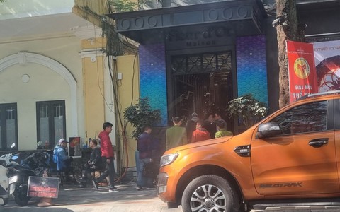 Vợ tử vong sau sử dụng ma túy ở quán bar, bắt khẩn cấp chồng và 3 người bạn