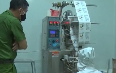Khởi tố vụ án sản xuất hàng giả tại Công ty Cổ phần sữa Hà Lan