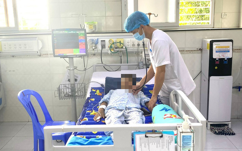 Lọc máu cứu sống bé 13 tuổi mắc hội chứng rối loạn chức năng đa cơ quan
