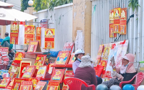 Ảm đạm thị trường lịch Tết Quý Mão 2023