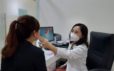 Lạm dụng mỹ phẩm: Chưa đẹp đã đau