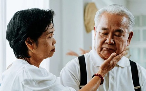 Đã có thể chẩn đoán Alzheimer nhờ xét nghiệm máu