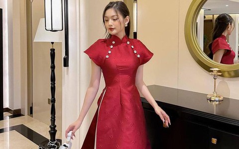 8 mẫu áo dài đỏ "hút" may mắn đầu năm