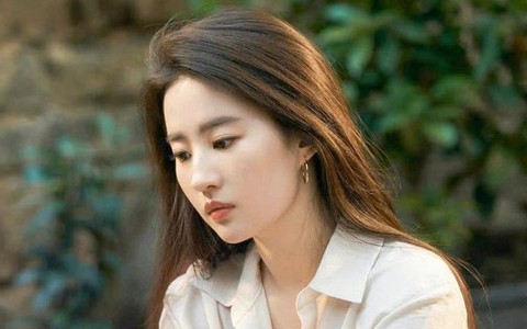 Lưu Diệc Phi đẹp trong mọi khung hình