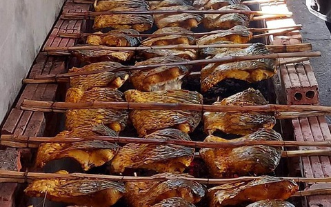 Cỗ cá nướng quê nhà