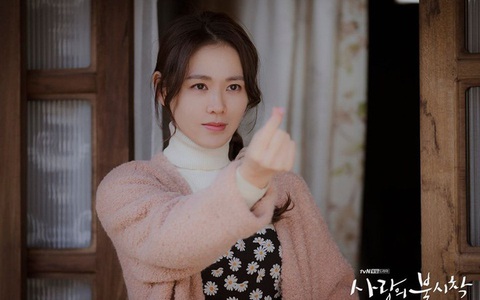 7 cô bạn gái "toàn năng" của màn ảnh Hàn: Son Ye Jin vừa có tài vừa có sắc, cái tên cuối là hình mẫu của mọi chàng trai!