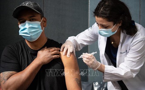 Cảnh báo mới dành cho những người đã tiêm 2 mũi vaccine COVID-19