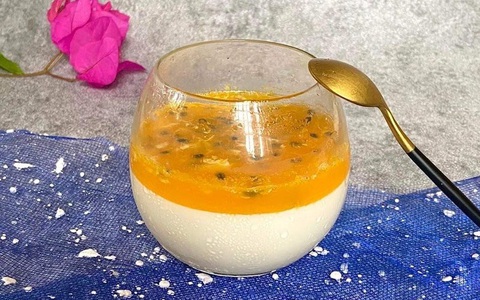 Món này làm chưa tới 10 phút là xong, ăn hàng ngày thì sau 1 tuần là thấy da trắng mịn hơn hẳn!
