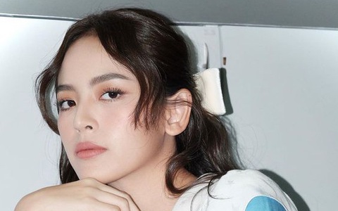 Chị gái không chịu về quê lấy chồng, để rồi lúc ra thăm, tôi hoảng hốt khi thấy chị đang lau người cho một ông già hơn 60 tuổi