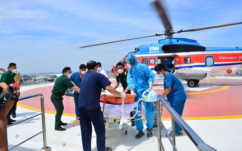 Dùng trực thăng cấp cứu bệnh nhân từ Trường Sa vào đất liền