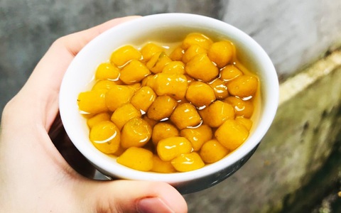 Trân châu mà làm thế này thì ngon lạ xuất sắc, chưa hàng quán nào có: Ăn cùng sữa chua hay chè đều hợp