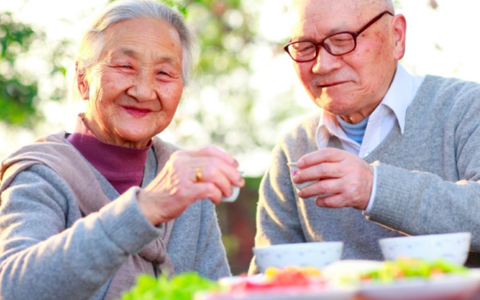 "Thời điểm vàng" trong ngày người Nhật thường uống nước để giảm cân và trường thọ: Làm thêm 3 việc nhỏ khi uống thì hiệu quả nhân lên gấp bội