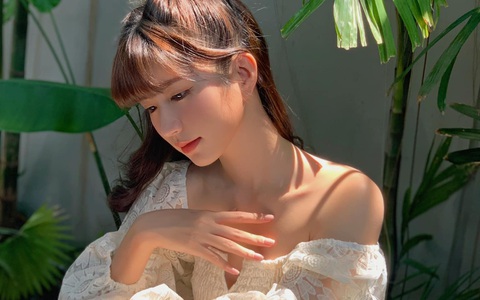 Nữ diễn viên Thương ngày nắng về khiến netizen xuýt xoa với vẻ đẹp mong manh tựa nàng thơ, nhưng nhìn đôi chân mà ái ngại
