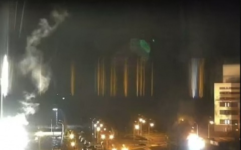 Lo ngại lớn sau vụ cháy nhà máy điện hạt nhân tại Ukraine