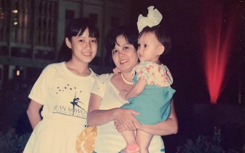 Mẹ ruột BTV Hoài Anh thành F0 nhưng lại làm một điều khiến ai nấy cũng đều rất cảm động