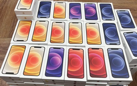 iPhone 12 giá rẻ tràn về Việt Nam: Giá ngang iPhone 11 chính hãng, được nhiều người săn đón