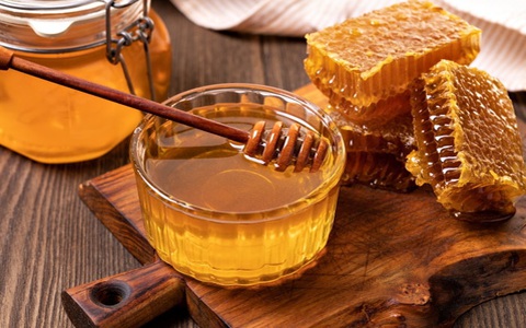 Mật ong cực kỳ hiệu quả trong việc chăm sóc da: Sử dụng theo 5 cách này sau 1 tuần sẽ thấy làn da hồng hào, sáng mịn và trẻ ra rõ rệt