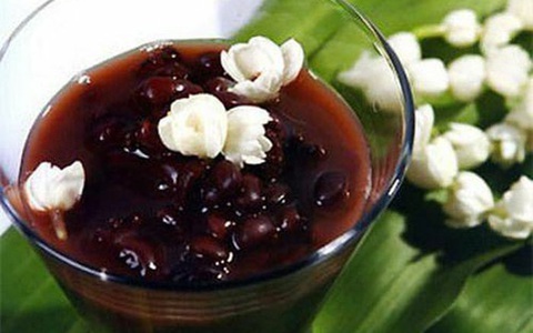 2 thời điểm dùng nước đậu đen sẽ giúp phụ nữ "hồi xuân", cảnh báo 5 điều cấm kỵ khi sử dụng đậu đen giải nhiệt kẻo rước thêm bệnh