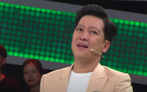 Câu đố tiếng Việt: Con gì khi nó đi ngang qua là người ta vỗ tay? Đáp án đơn giản nhưng thông thái lắm mới trả lời được