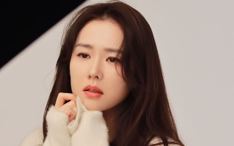 Loạt ảnh ''giống nhau như 2 giọt nước" trong làng phim Hàn: Siêu phẩm của Son Ye Jin cũng góp mặt
