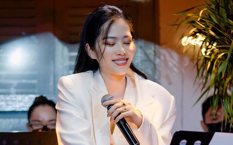 Nam Em từng tự nhận không phải ca sĩ và đi hát để kiếm tiền nhưng lại diễn ở phòng trà "lia lịa"?