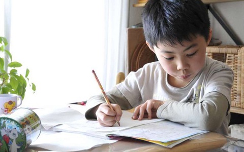 Muốn con nề nếp, cần sớm dạy con những điều này