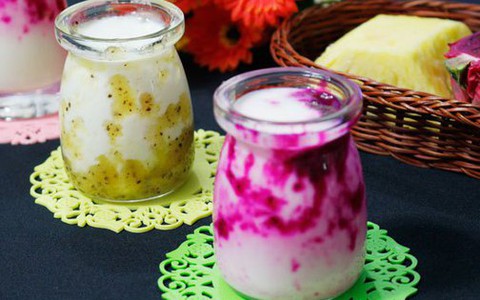 Có rất nhiều kiểu thưởng thức sữa chua thơm ngon mới lạ nhưng bạn đã biết sữa chua lắc chưa?